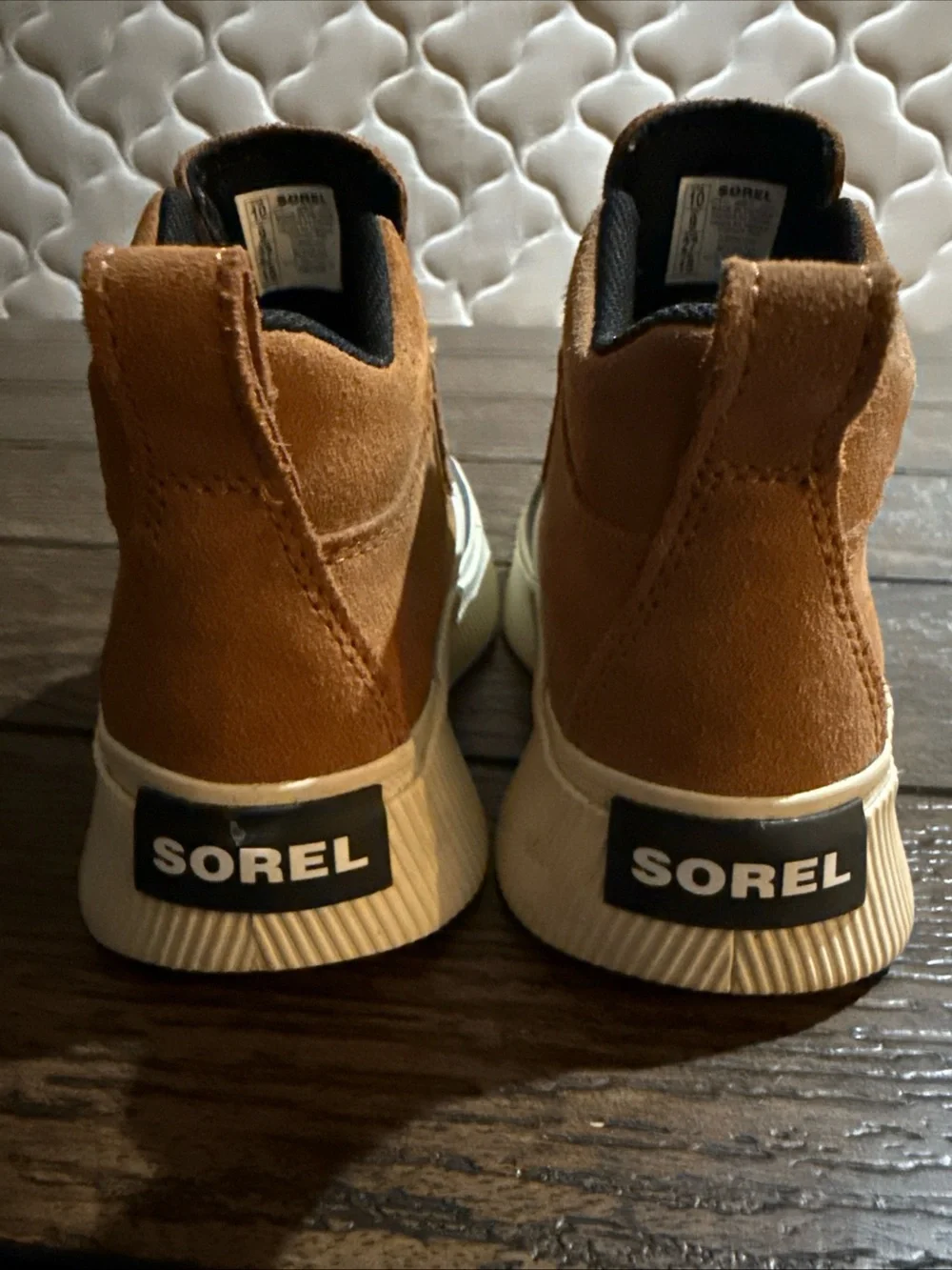 SOREL Out N About IV Classic Kids Boots Taffy/Black waterproof Size 10
